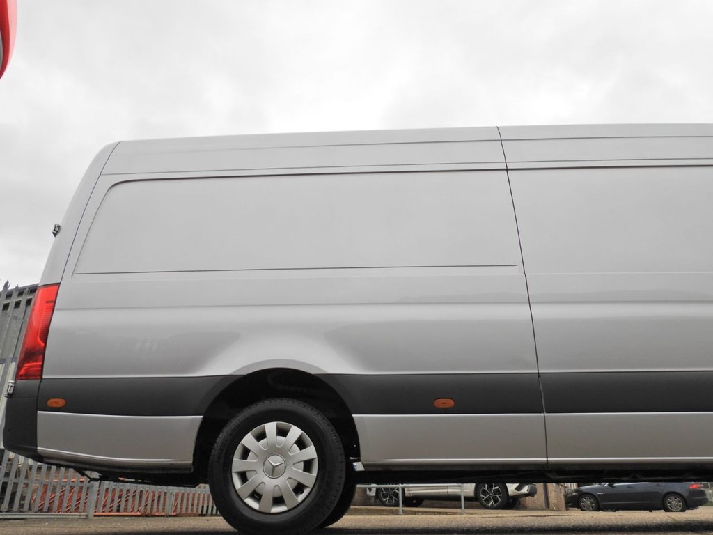 Used Mercedes-Benz Sprinter 2023 for sale - 77667273: Photo 12