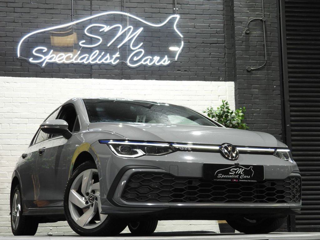 Used Volkswagen Golf 2023 for sale - 75998127: Photo 1