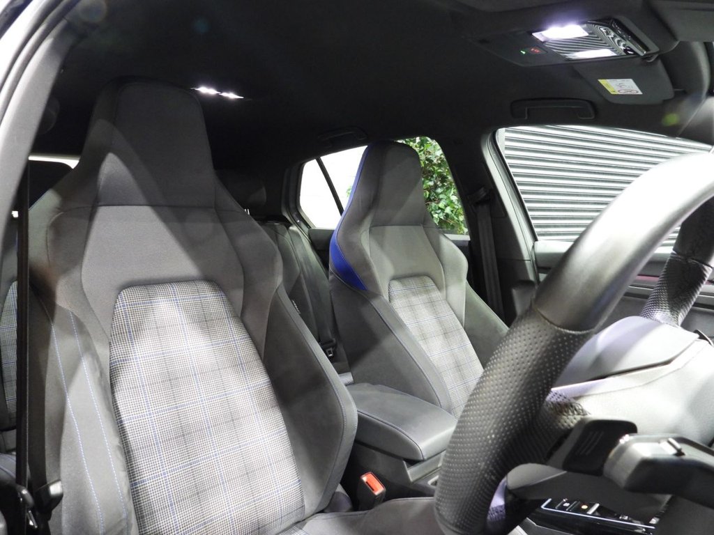 Used Volkswagen Golf 2023 for sale - 75998127: Photo 14