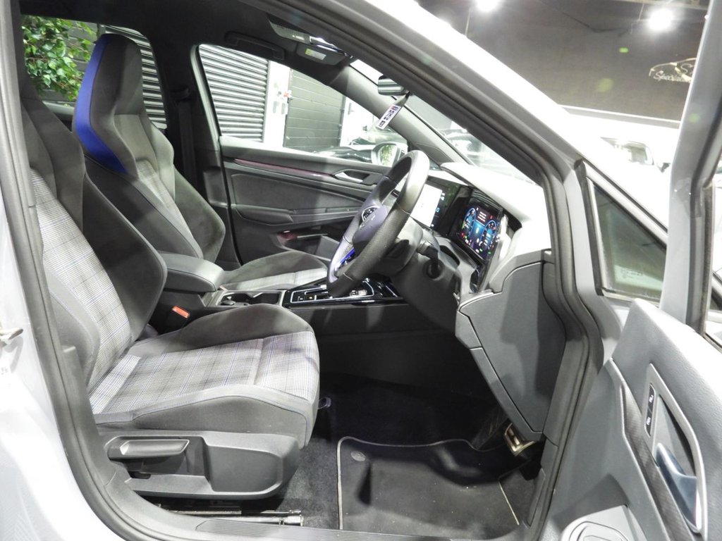 Used Volkswagen Golf 2023 for sale - 75998127: Photo 17