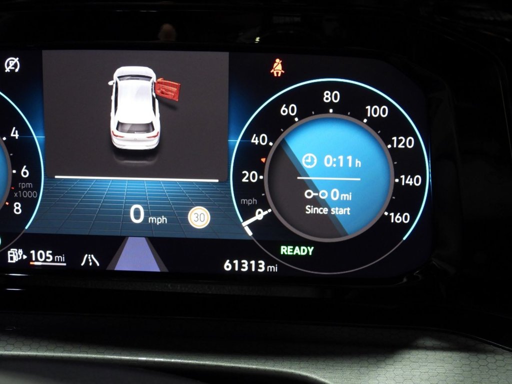 Used Volkswagen Golf 2023 for sale - 75998127: Photo 24