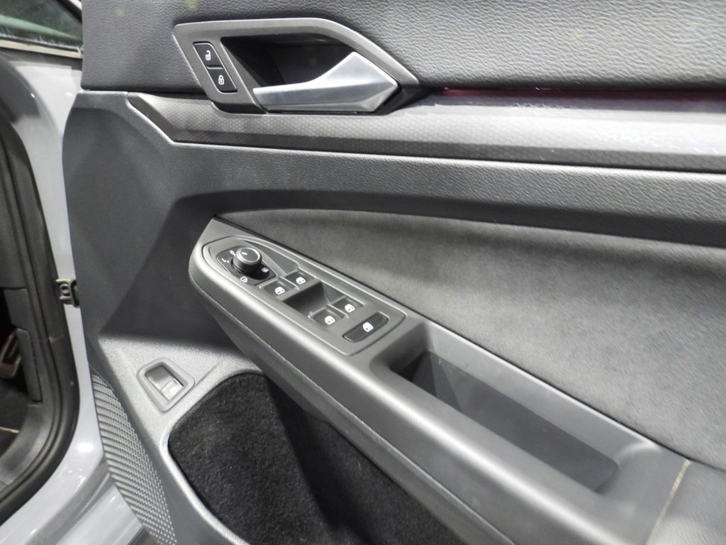 Used Volkswagen Golf 2023 for sale - 75998127: Photo 37