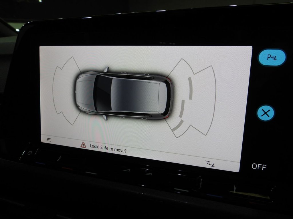 Used Volkswagen Golf 2023 for sale - 75998127: Photo 39