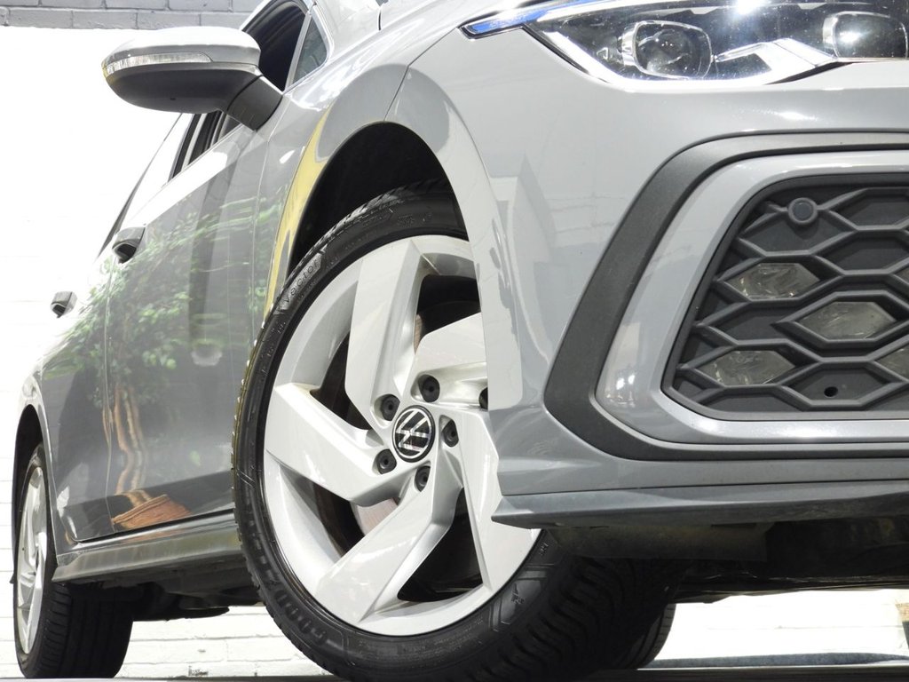 Used Volkswagen Golf 2023 for sale - 75998127: Photo 6