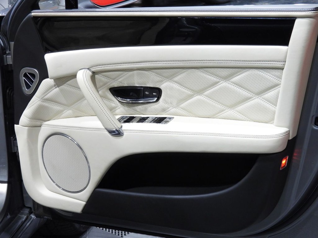 Used Bentley Flying Spur 2014 for sale - 77692504: Photo 23