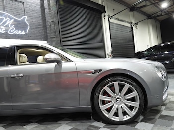 Used Bentley Flying Spur 2014 for sale - 77692504: Photo