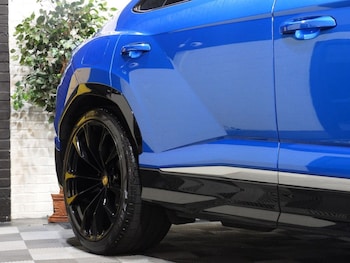Used Lamborghini Urus 2019 for sale - 79009813: Photo