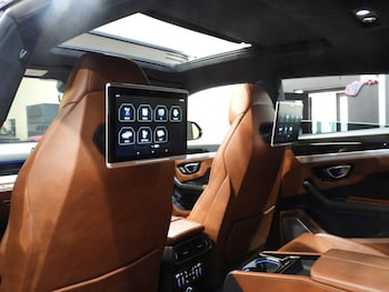Used Lamborghini Urus 2019 for sale - 79009813: Photo