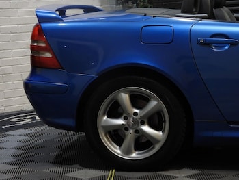 Used Mercedes-Benz SLK 2003 for sale - 79438325: Photo