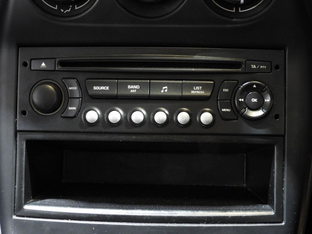Used Citroen C3 Picasso 2011 for sale - 76376181: Photo 29