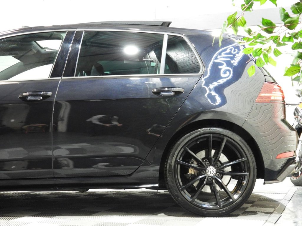 Used Volkswagen Golf 2019 for sale - 77383875: Photo 19