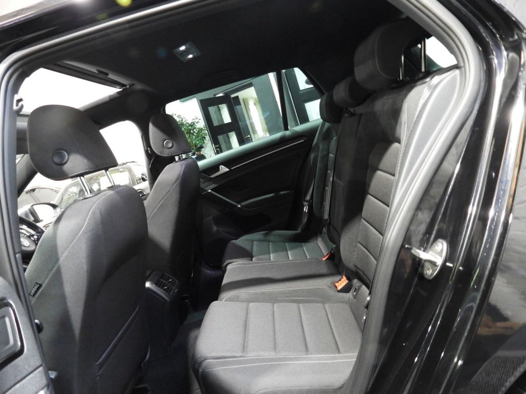 Used Volkswagen Golf 2019 for sale - 77383875: Photo 23