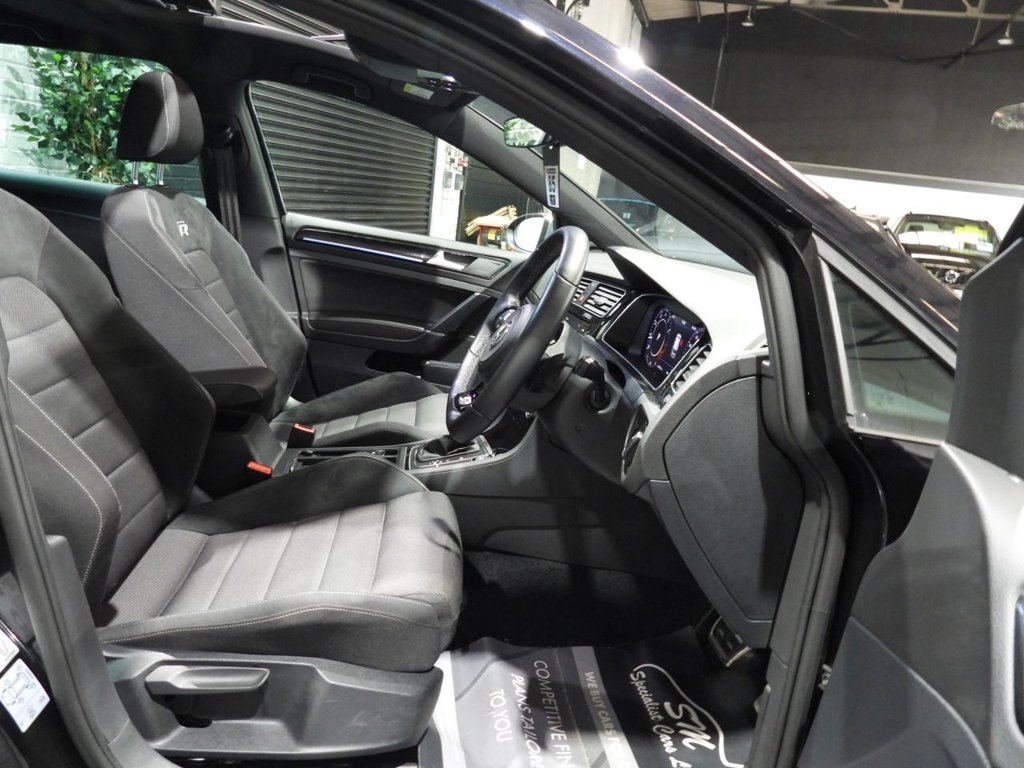 Used Volkswagen Golf 2019 for sale - 77383875: Photo 29