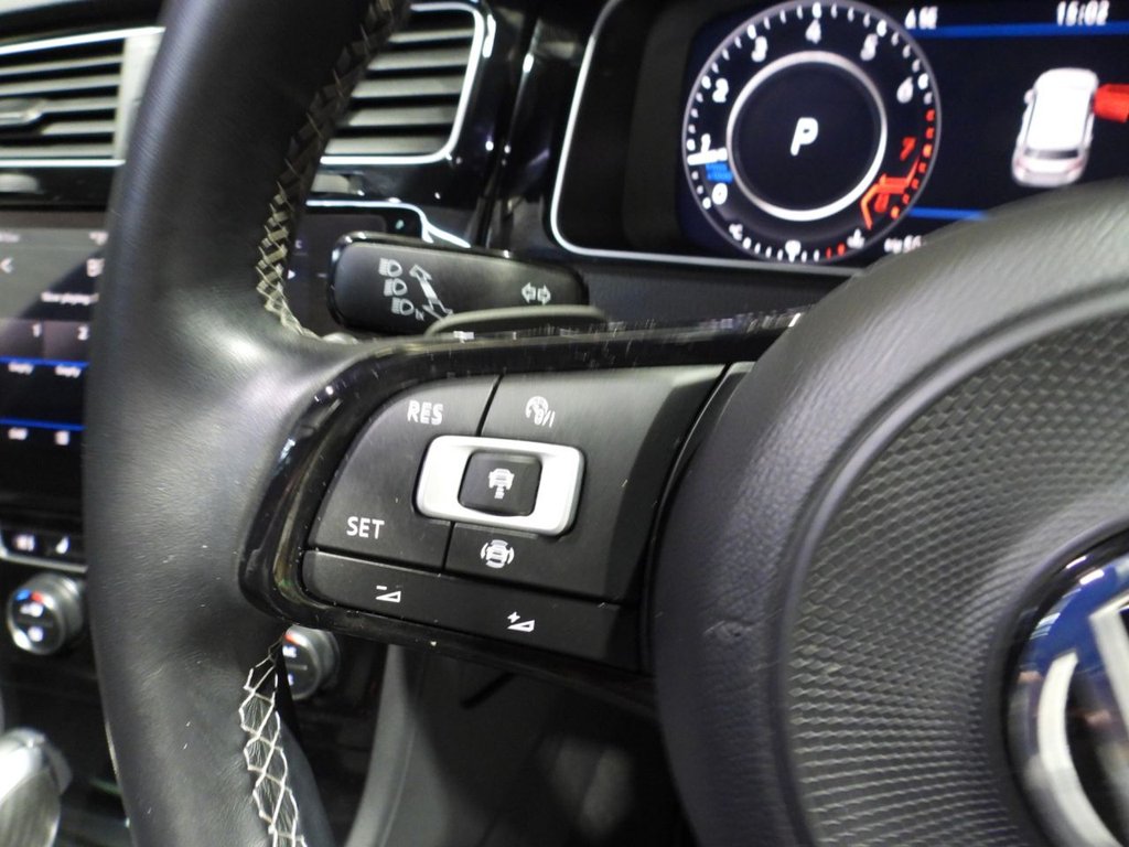 Used Volkswagen Golf 2019 for sale - 77383875: Photo 34