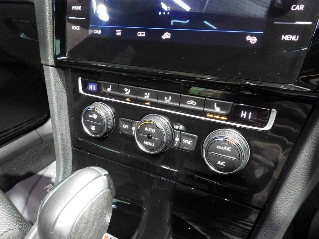 Used Volkswagen Golf 2019 for sale - 77383875: Photo 36