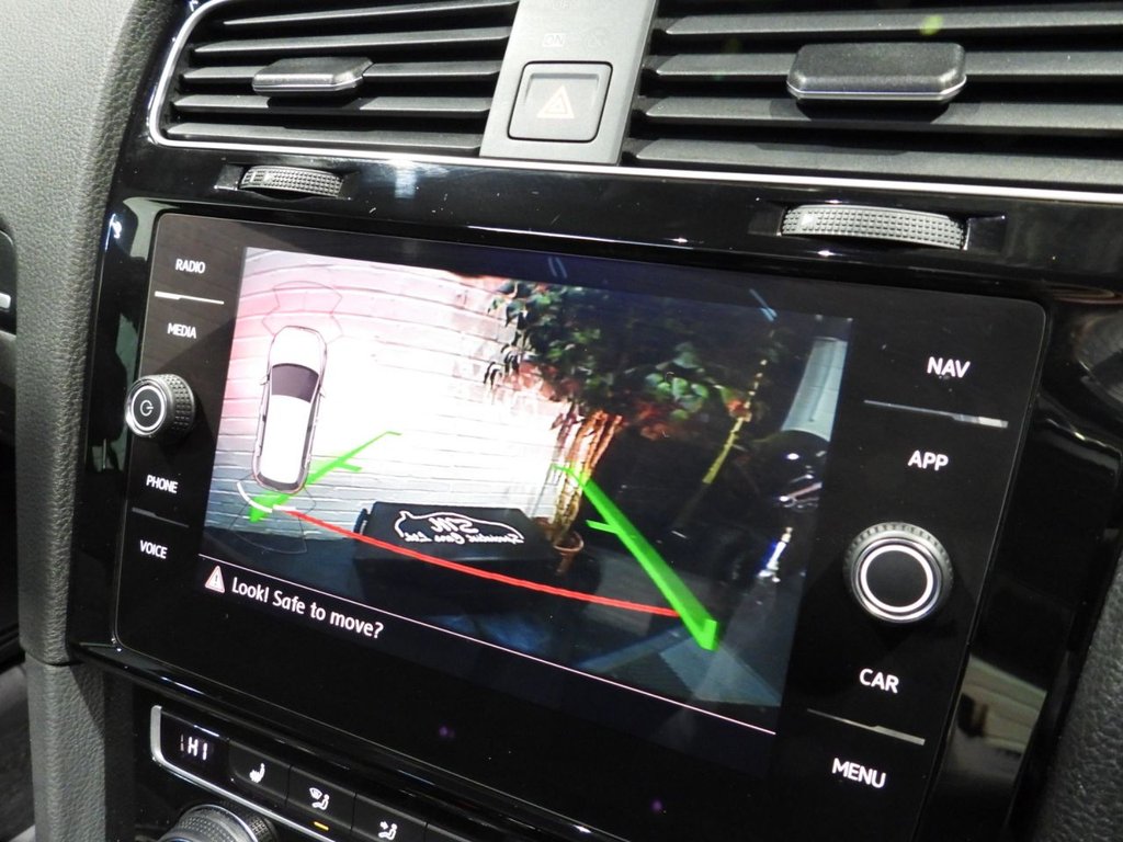 Used Volkswagen Golf 2019 for sale - 77383875: Photo 38