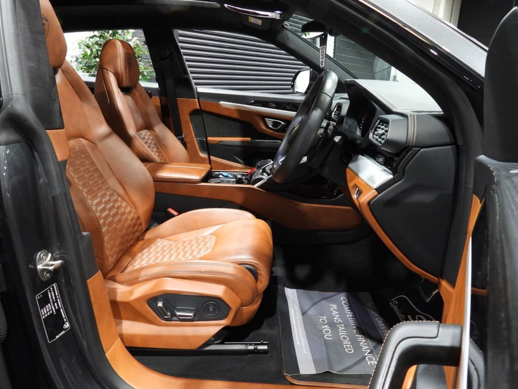 Used Lamborghini Urus 2020 for sale - 76323581: Photo 19