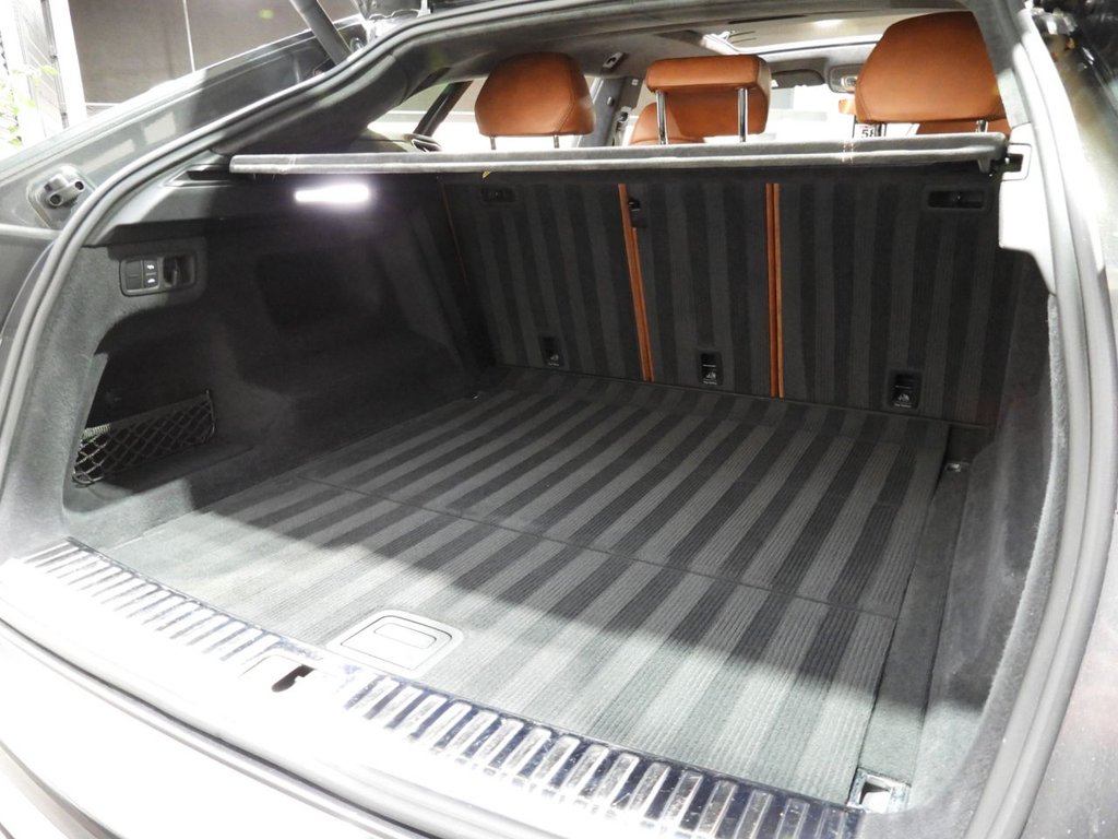 Used Lamborghini Urus 2020 for sale - 76323581: Photo 32