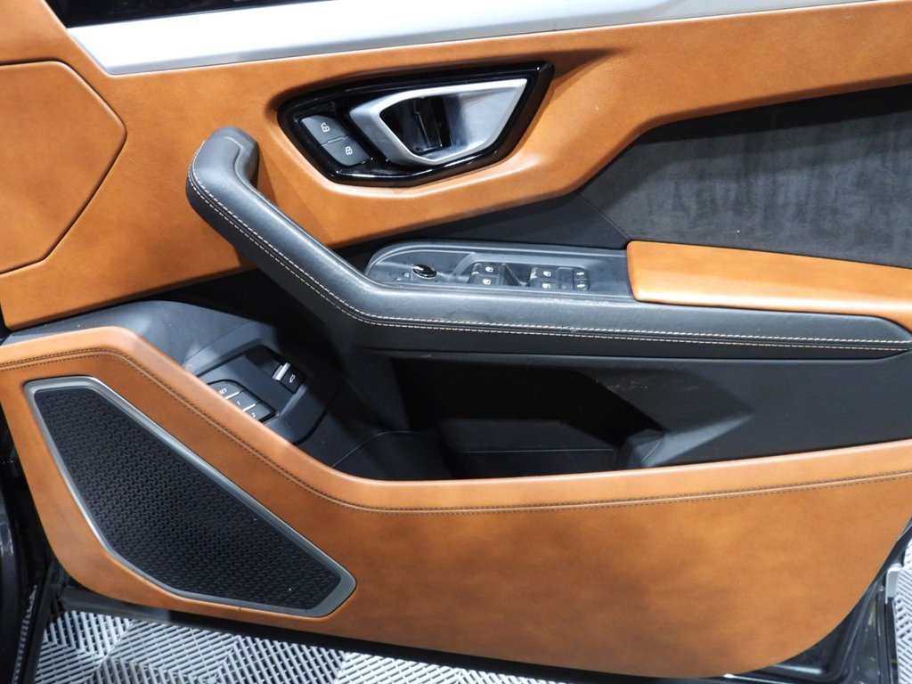 Used Lamborghini Urus 2020 for sale - 76323581: Photo 36