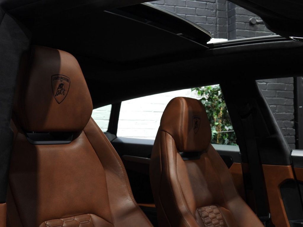 Used Lamborghini Urus 2020 for sale - 76323581: Photo 4