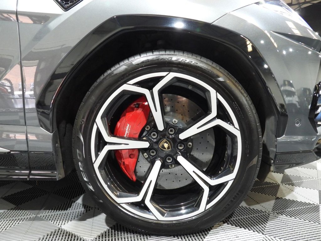 Used Lamborghini Urus 2020 for sale - 76323581: Photo 48