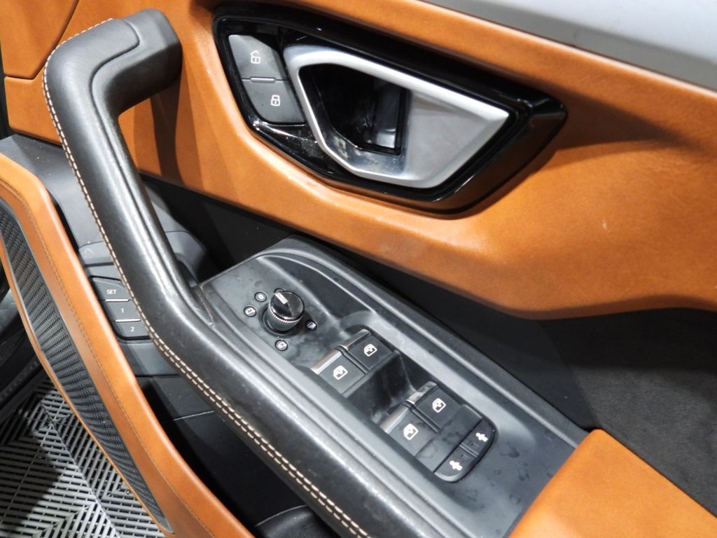 Used Lamborghini Urus 2020 for sale - 76323581: Photo 50