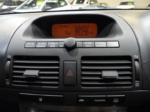 Used Toyota Avensis 2004 for sale - 75275897: Photo 28