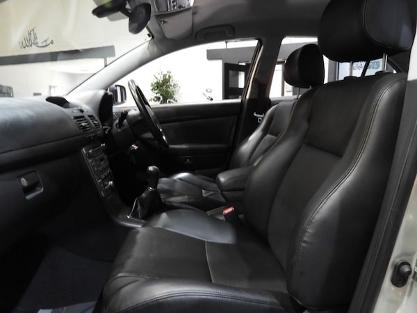 Used Toyota Avensis 2004 for sale - 75275897: Photo 43