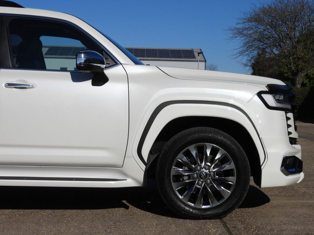 Used Toyota Land Cruiser 2024 for sale - 77594377: Photo 47