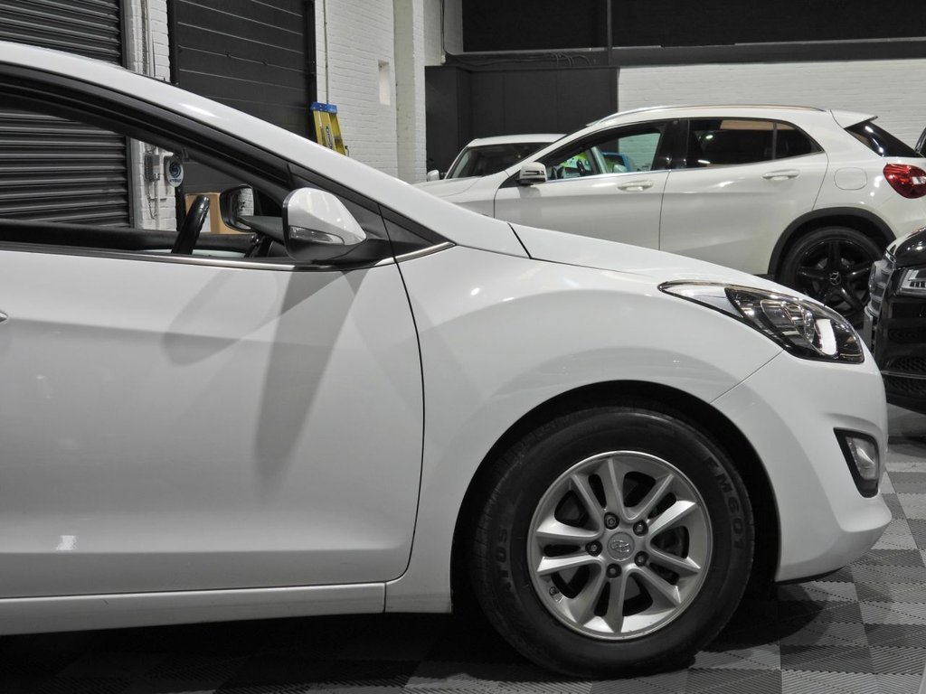 Used Hyundai i30 2016 for sale - 77621243: Photo 12