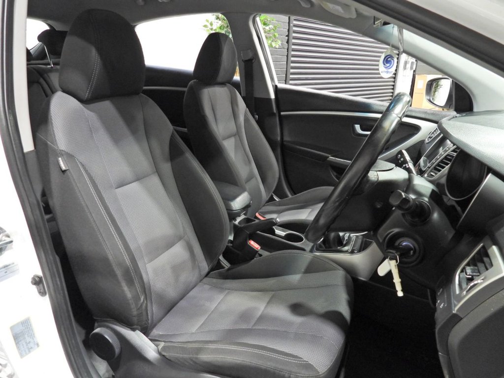 Used Hyundai i30 2016 for sale - 77621243: Photo 20