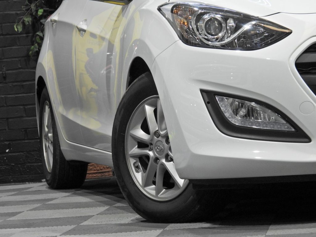 Used Hyundai i30 2016 for sale - 77621243: Photo 5