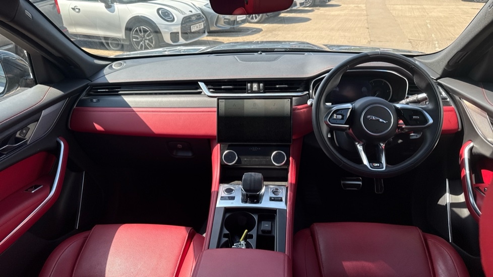 Used Jaguar F-Pace 2022 for sale - 76868571: Photo 11