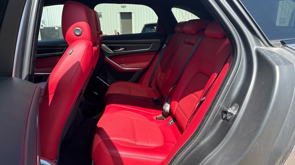Used Jaguar F-Pace 2022 for sale - 76868571: Photo 14