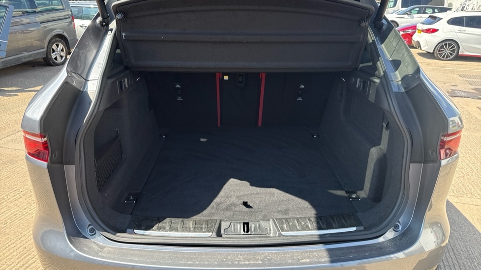 Used Jaguar F-Pace 2022 for sale - 76868571: Photo 15