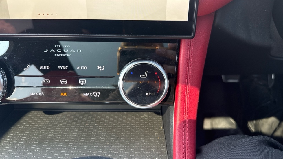 Used Jaguar F-Pace 2022 for sale - 76868571: Photo 26