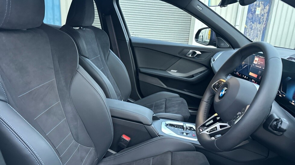 Used BMW 1 Series 2024 for sale - 75396433: Photo 11