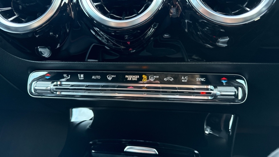 Used Mercedes-Benz A-Class 2019 for sale - 76870531: Photo 27