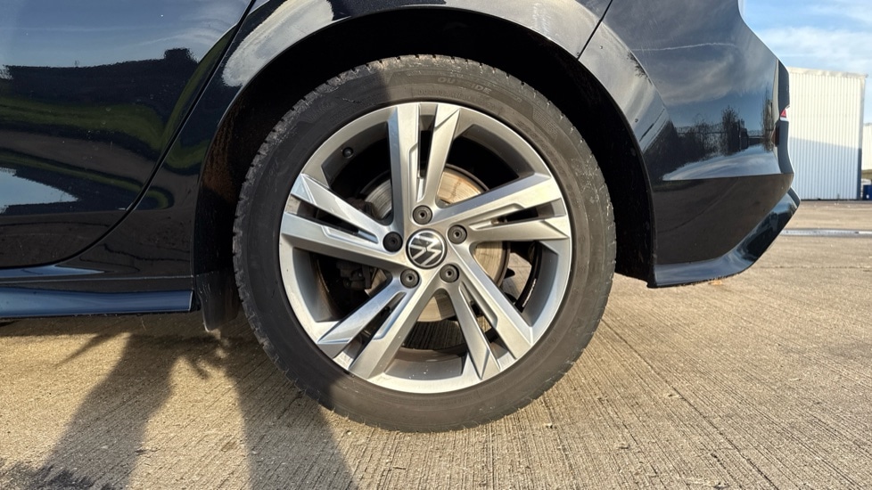 Used Volkswagen Golf 2023 for sale - 76872279: Photo 18