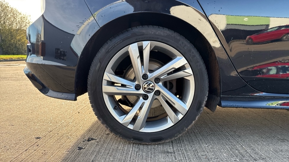 Used Volkswagen Golf 2023 for sale - 76872279: Photo 19