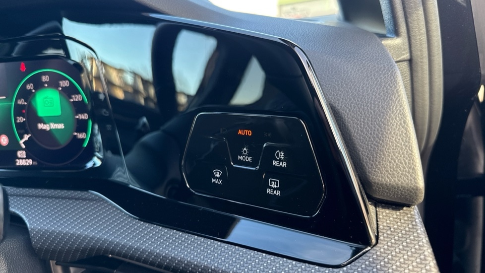 Used Volkswagen Golf 2023 for sale - 76872279: Photo 27