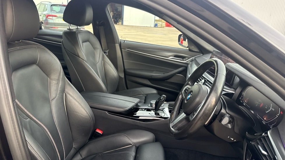 Used BMW 5 Series 2021 for sale - 76921952: Photo 11