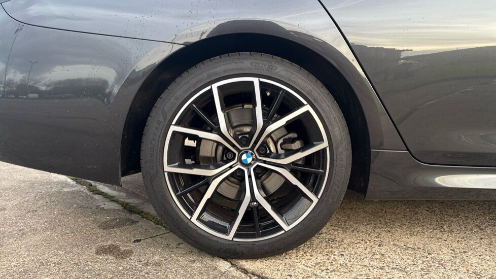 Used BMW 5 Series 2021 for sale - 76921952: Photo 27