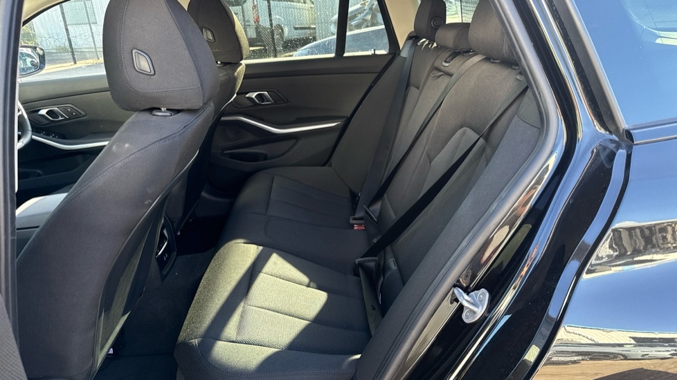 Used BMW 3 Series 2025 for sale - 76901288: Photo 12