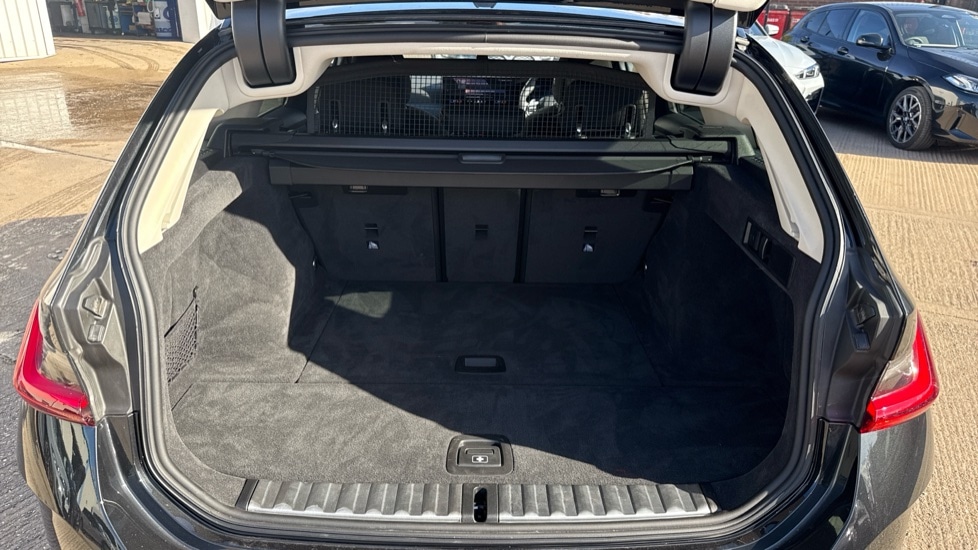 Used BMW 3 Series 2025 for sale - 76901288: Photo 13