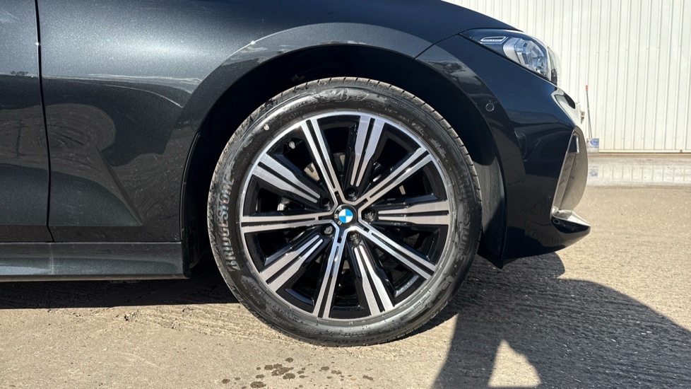 Used BMW 3 Series 2025 for sale - 76901288: Photo 14