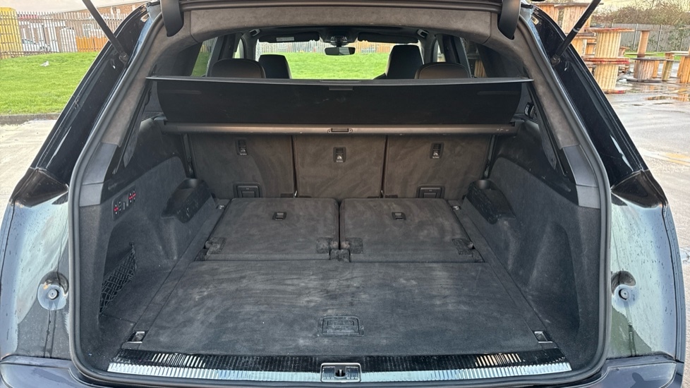 Used Audi Q7 2021 for sale - 76872540: Photo 15