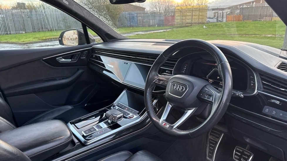 Used Audi Q7 2021 for sale - 76872540: Photo 9