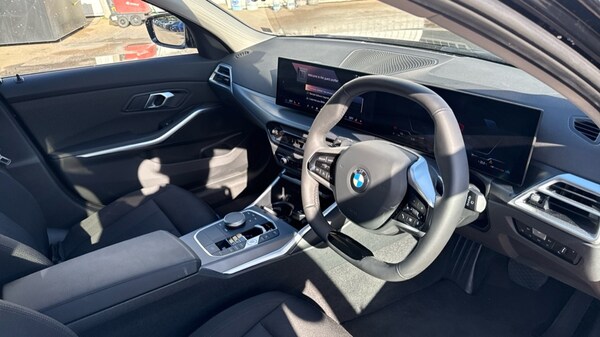 Used BMW 3 Series 2025 for sale - 76062198: Photo 6