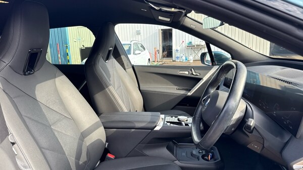 Used BMW iX 2023 for sale - 76140313: Photo 11